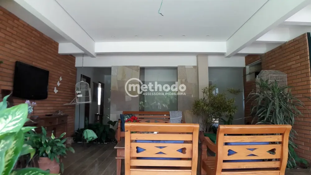 Casa, 6 quartos, 302 m² - Foto 2