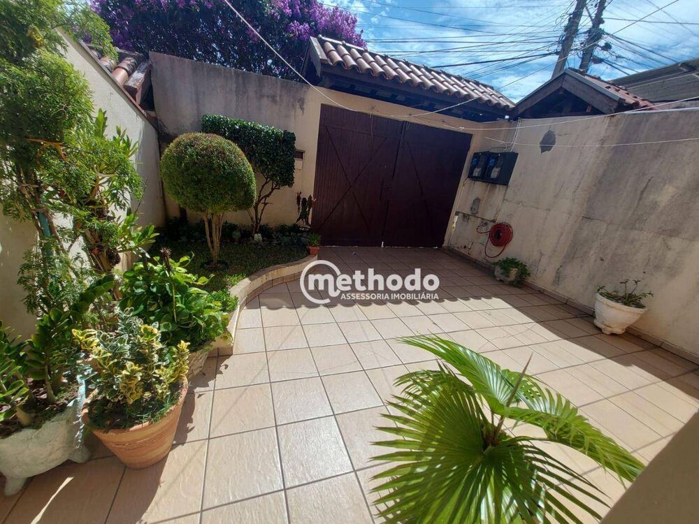 Casa à venda com 3 quartos, 213m² - Foto 8