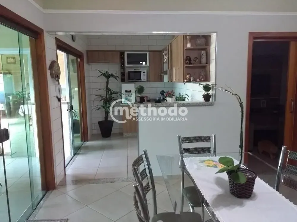 Casa, 3 quartos, 235 m² - Foto 3