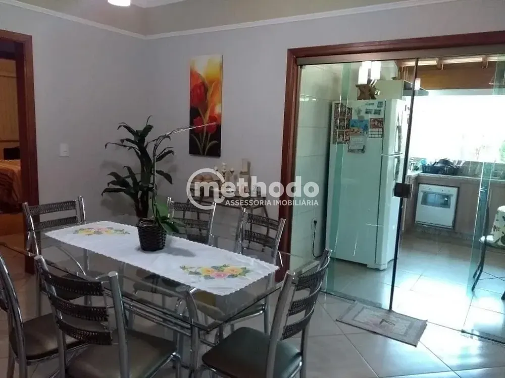 Casa, 3 quartos, 235 m² - Foto 2