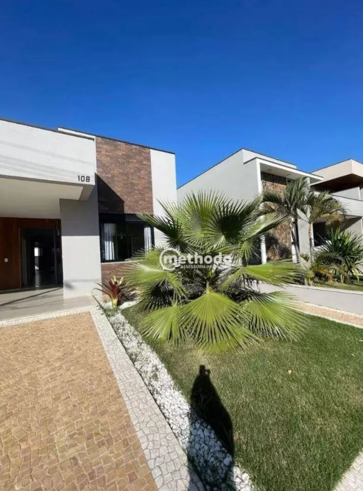 Casa de Condomínio à venda com 3 quartos, 205m² - Foto 2