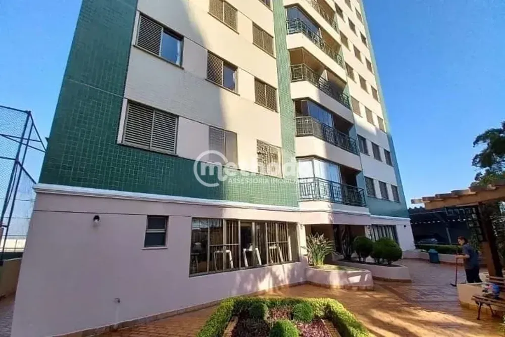 Apartamento, 3 quartos, 90 m² - Foto 2