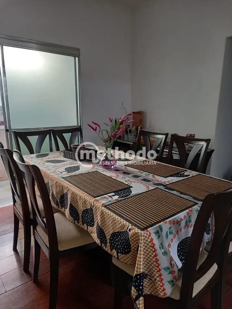 Casa, 3 quartos, 245 m² - Foto 2