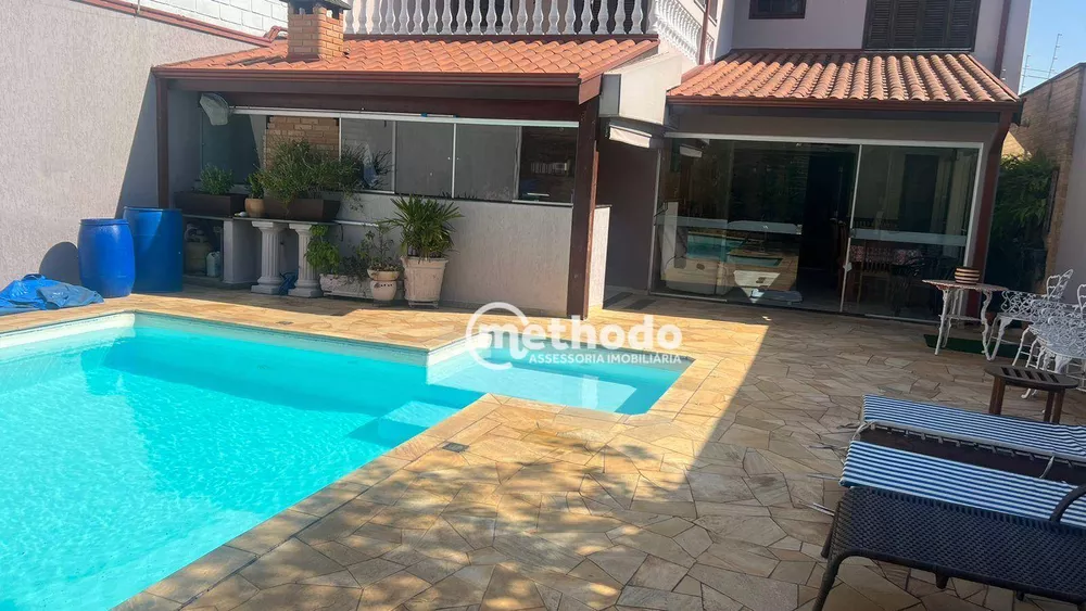 Casa à venda com 4 quartos, 330m² - Foto 4