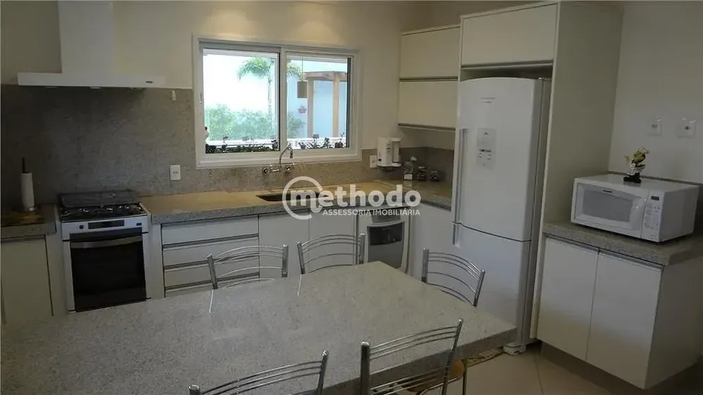 Casa, 3 quartos, 270 m² - Foto 2