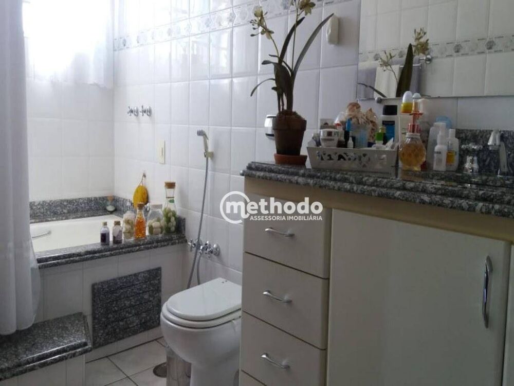 Casa à venda com 4 quartos, 330m² - Foto 10