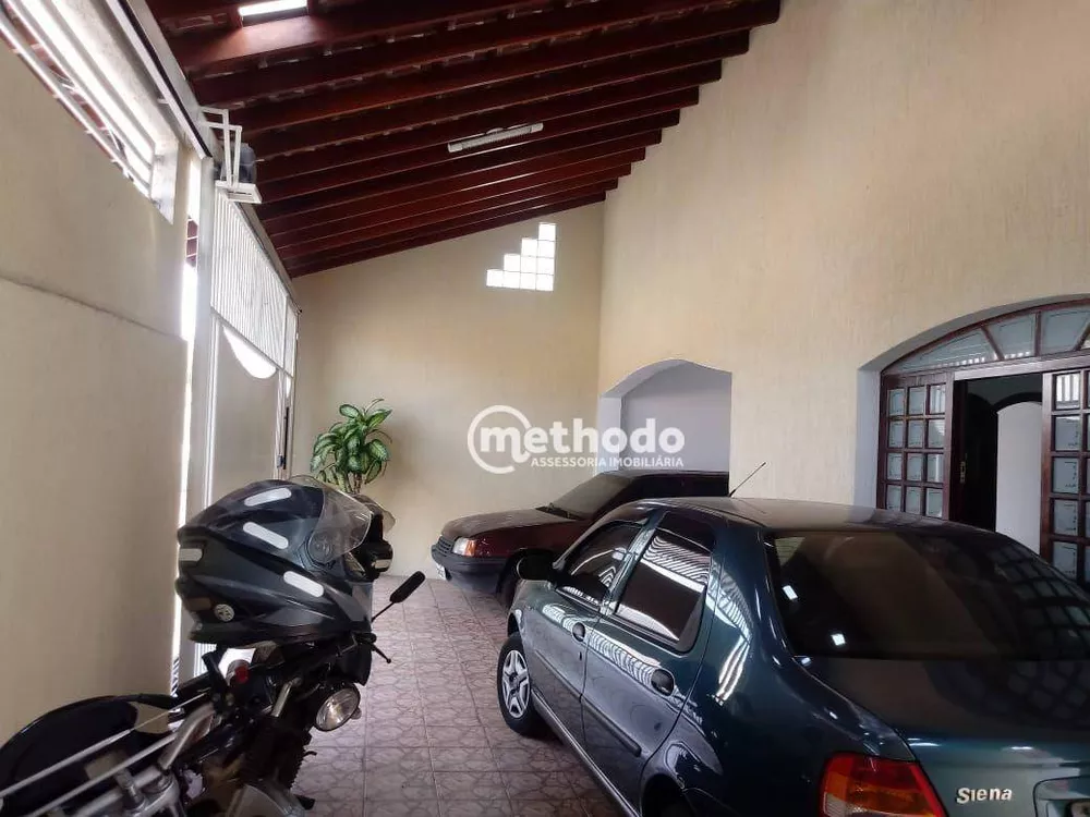 Casa à venda com 3 quartos, 180m² - Foto 2