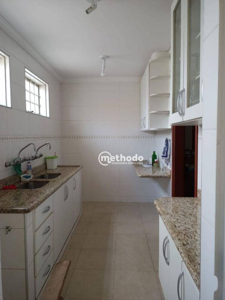 Casa à venda com 3 quartos, 200m² - Foto 10