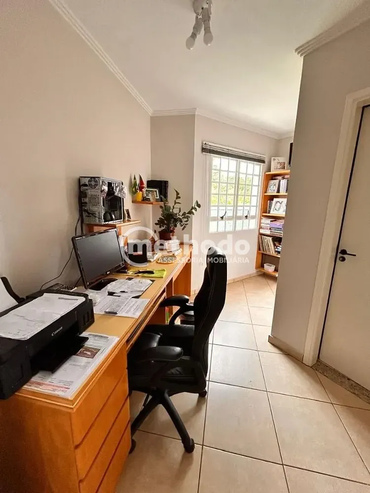 Casa, 5 quartos, 263 m² - Foto 1