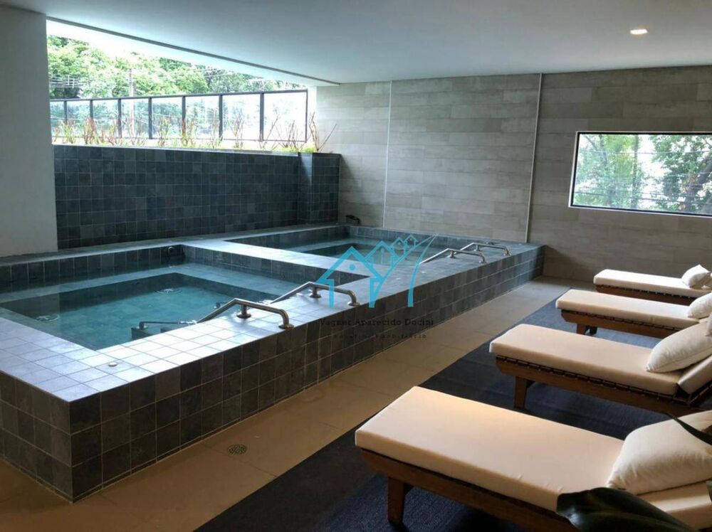 Cobertura, 3 quartos, 215 m² - Foto 2