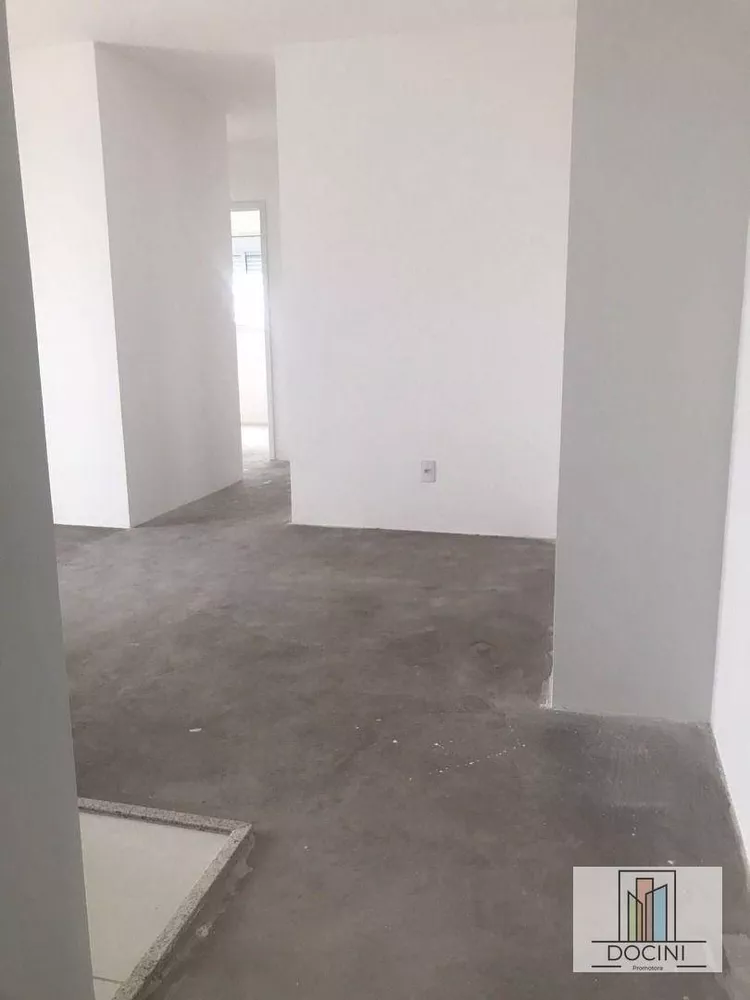 Apartamento à venda com 3 quartos, 70m² - Foto 3