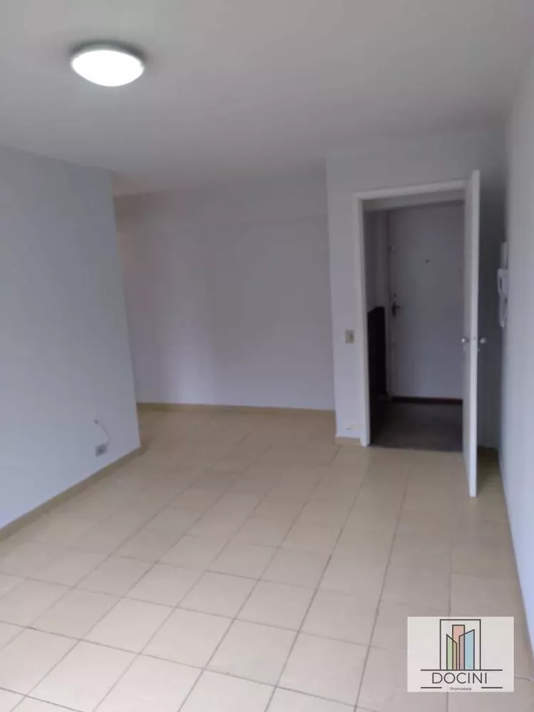 Apartamento para alugar com 2 quartos, 55m² - Foto 9