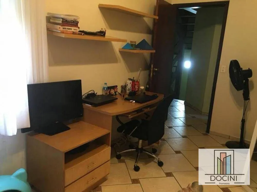 Sobrado, 3 quartos, 180 m² - Foto 2
