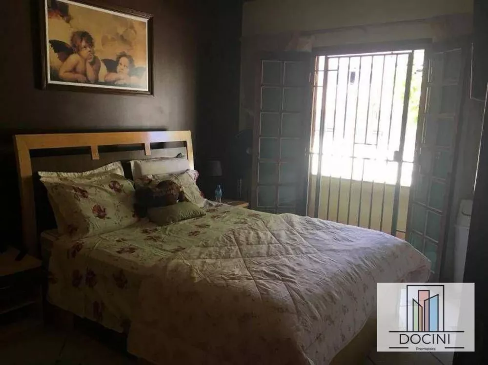 Sobrado, 3 quartos, 180 m² - Foto 1