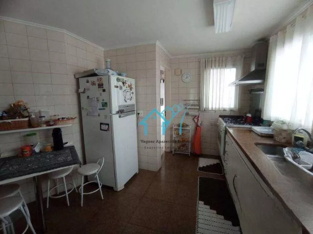 Apartamento, 3 quartos, 183 m² - Foto 2