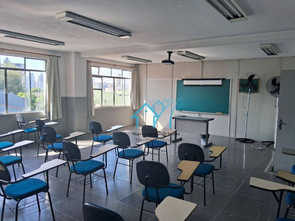 Prédio Inteiro para alugar, 1350m² - Foto 12