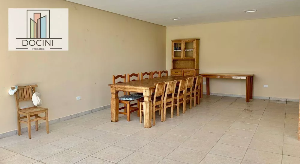 Chácara, 4 quartos, 1673 m² - Foto 2