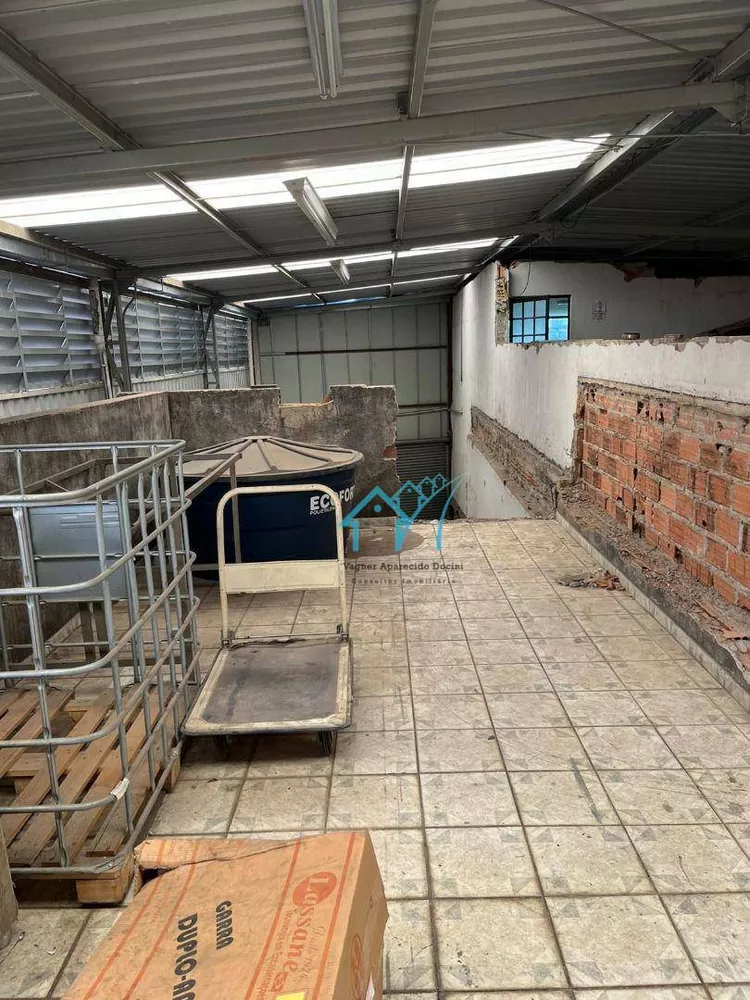 Depósito-Galpão, 217 m² - Foto 1