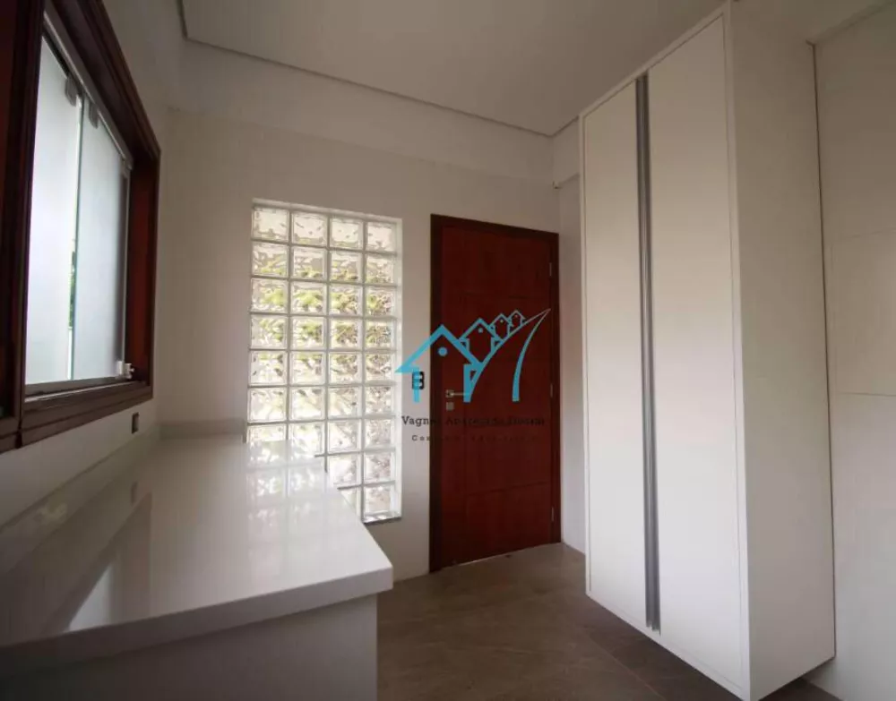 Sobrado, 4 quartos, 240 m² - Foto 2