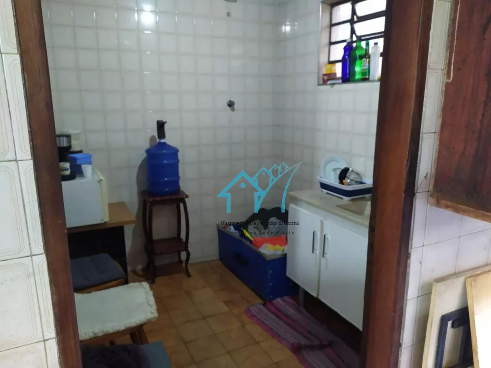 Depósito-Galpão, 266 m² - Foto 1