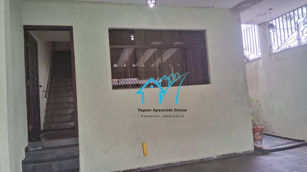 Sobrado, 3 quartos, 242 m² - Foto 2