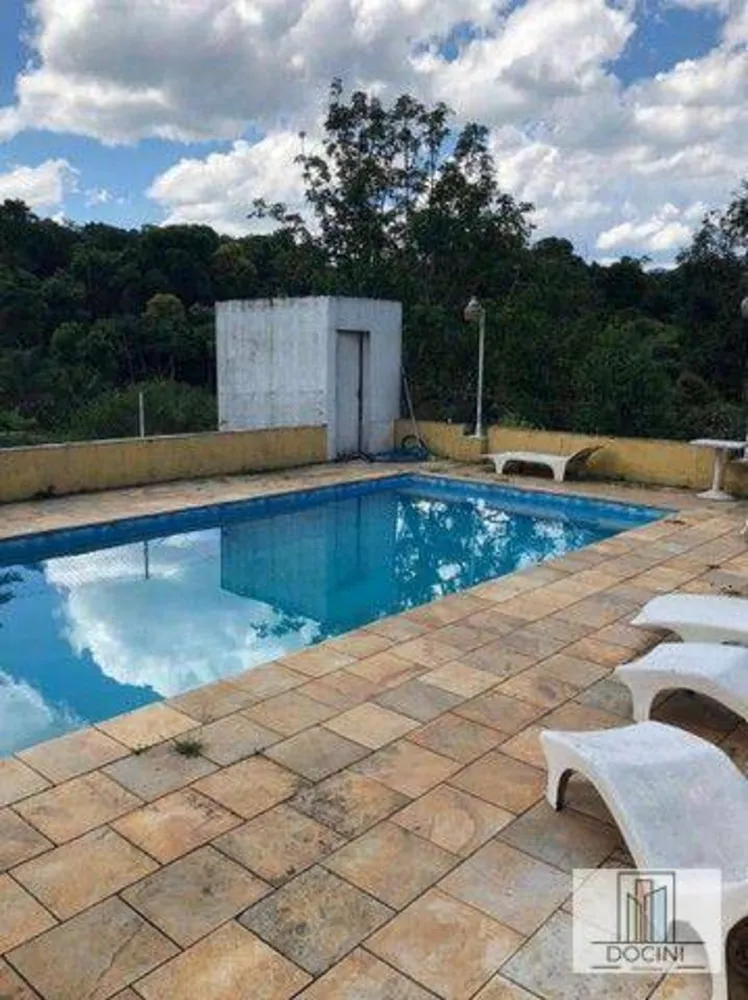 Chácara, 3 quartos, 10000 m² - Foto 1