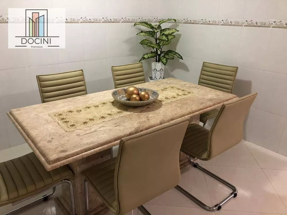 Sobrado, 3 quartos, 217 m² - Foto 1
