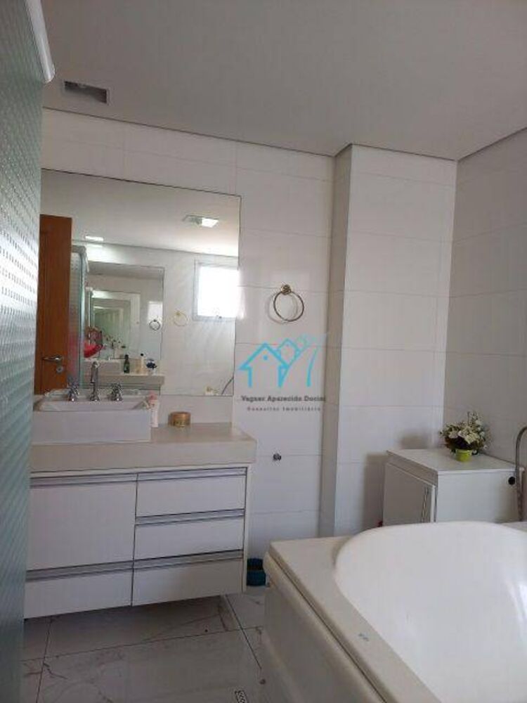 Apartamento, 4 quartos, 264 m² - Foto 1