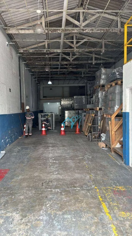 Depósito-Galpão, 200 m² - Foto 1