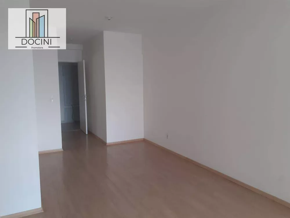 Apartamento à venda com 2 quartos, 68m² - Foto 1