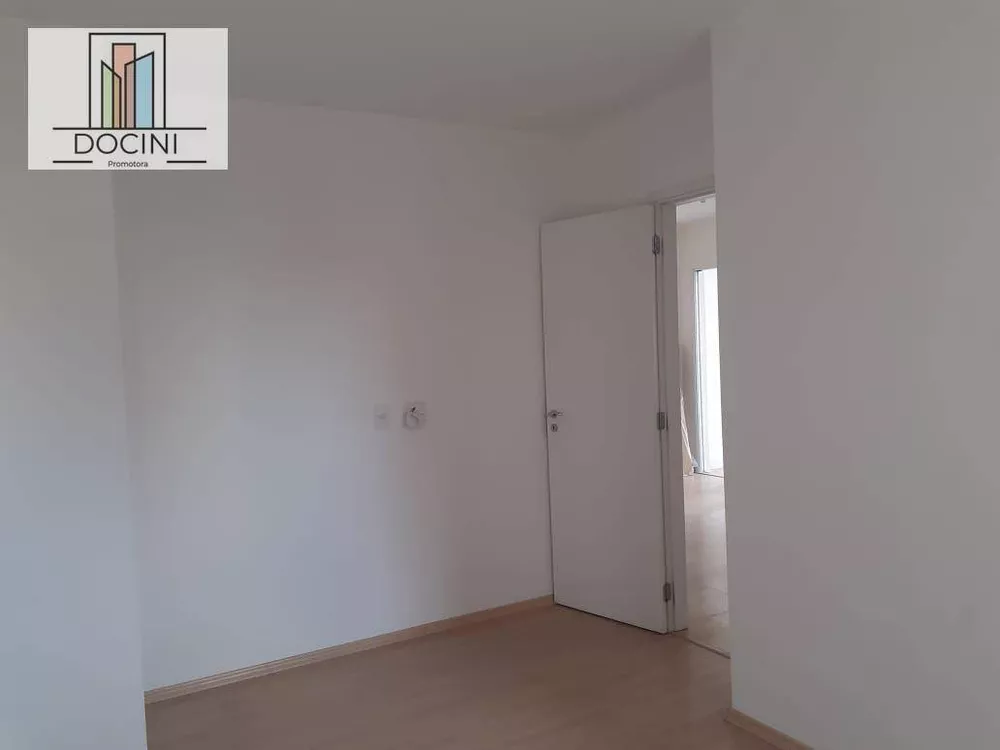 Apartamento à venda com 2 quartos, 68m² - Foto 7