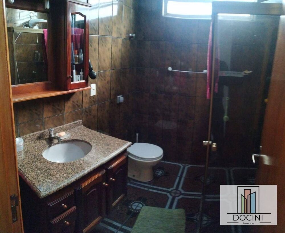 Casa, 3 quartos, 255 m² - Foto 1