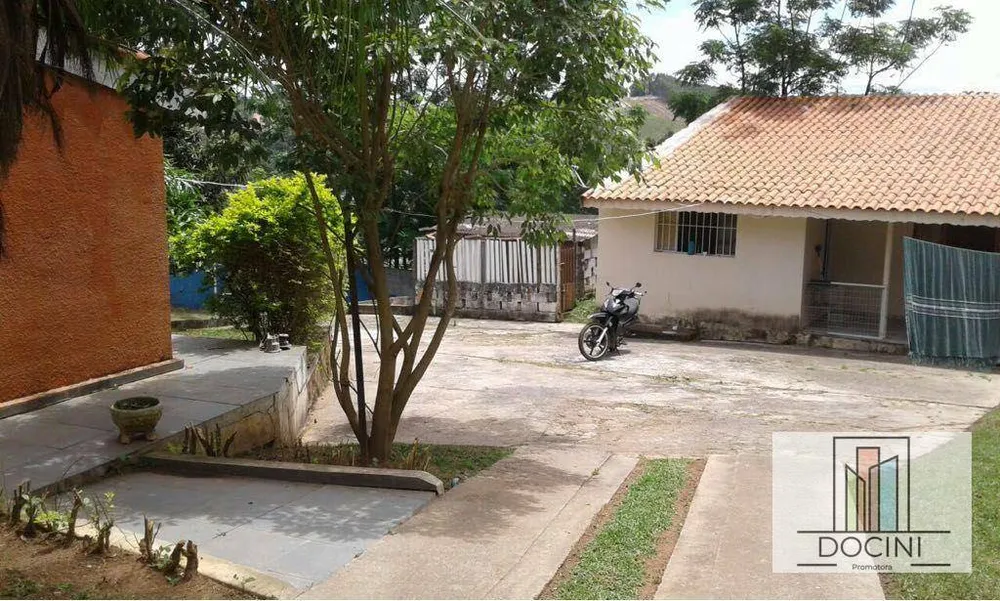 Chácara, 3 quartos, 2160 m² - Foto 2