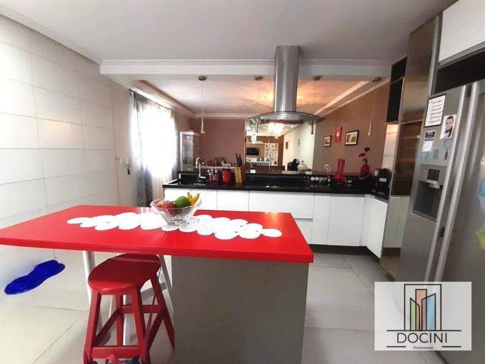 Sobrado à venda com 3 quartos, 308M2 - Foto 1