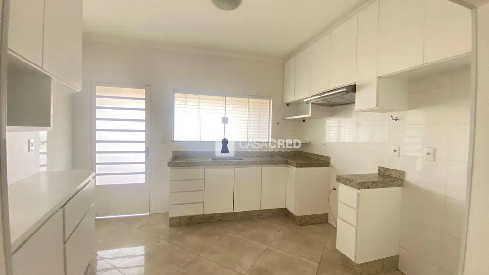 Casa, 3 quartos, 224 m² - Foto 13