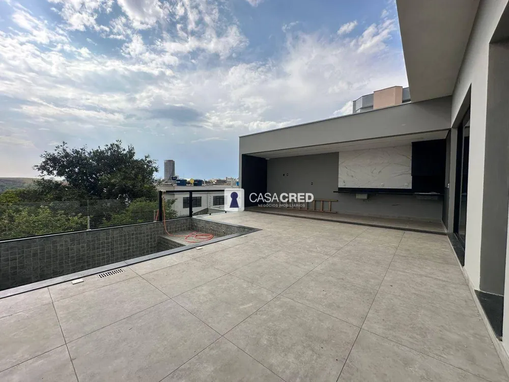 Casa, 4 quartos, 272 m² - Foto 4