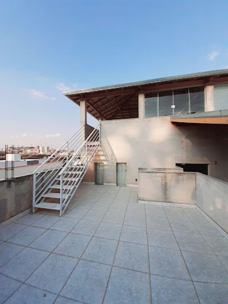 Casa, 3 quartos, 323 m² - Foto 1