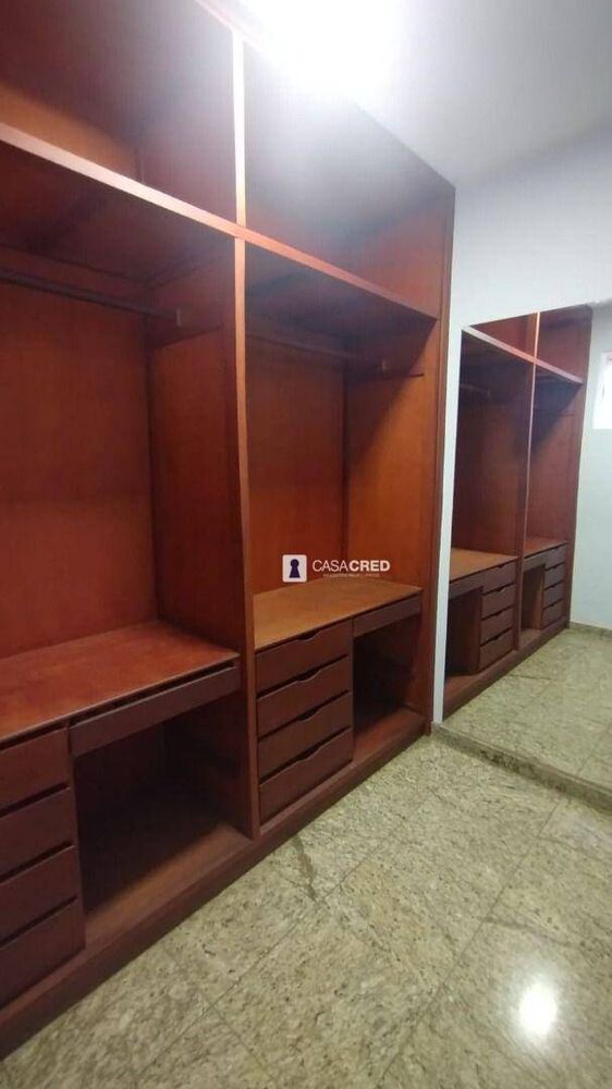 Casa, 4 quartos, 350 m² - Foto 14