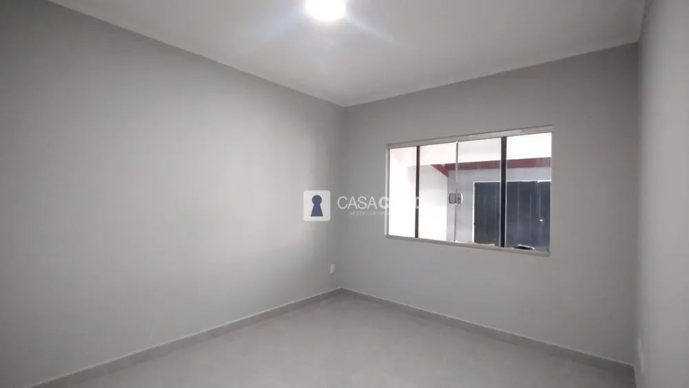 Casa, 5 quartos, 311 m² - Foto 2