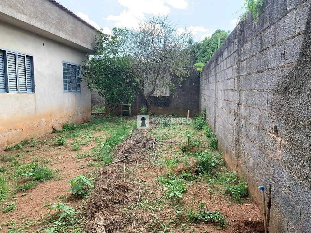 Casa, 4 quartos, 175 m² - Foto 1
