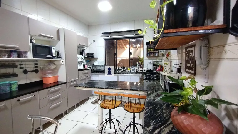 Casa, 3 quartos, 190 m² - Foto 4
