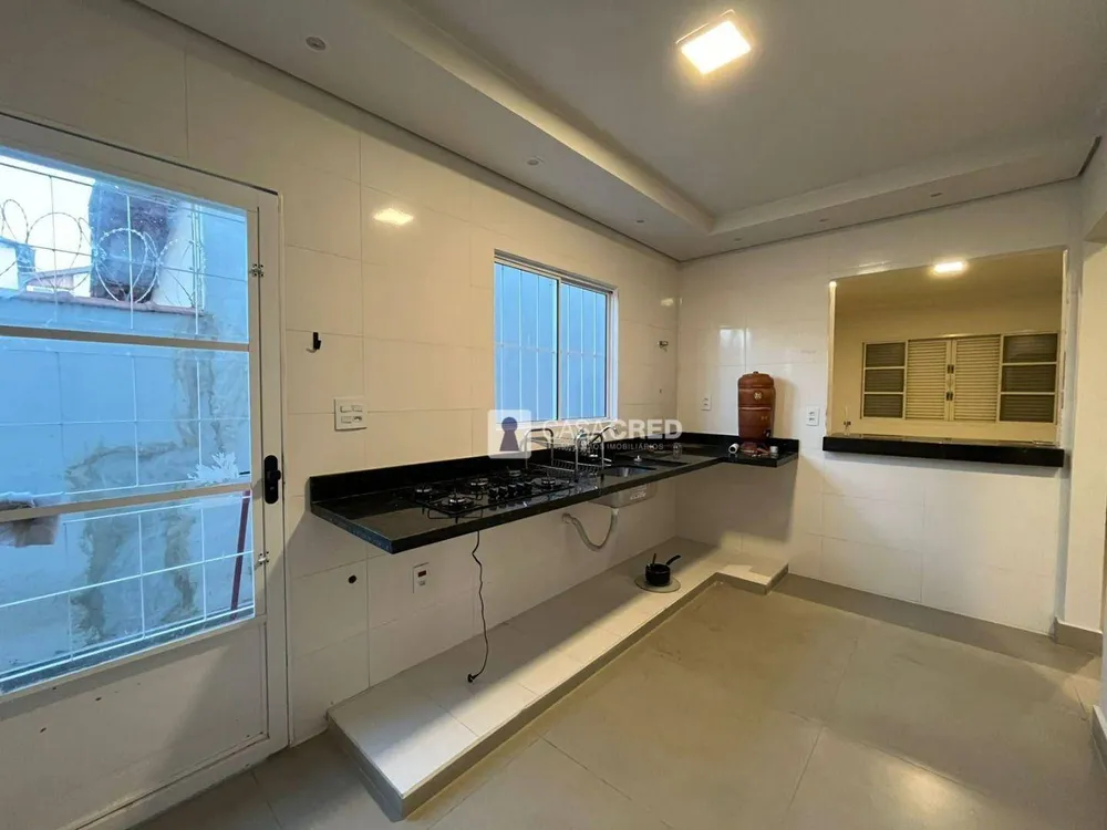Casa, 5 quartos, 200 m² - Foto 3