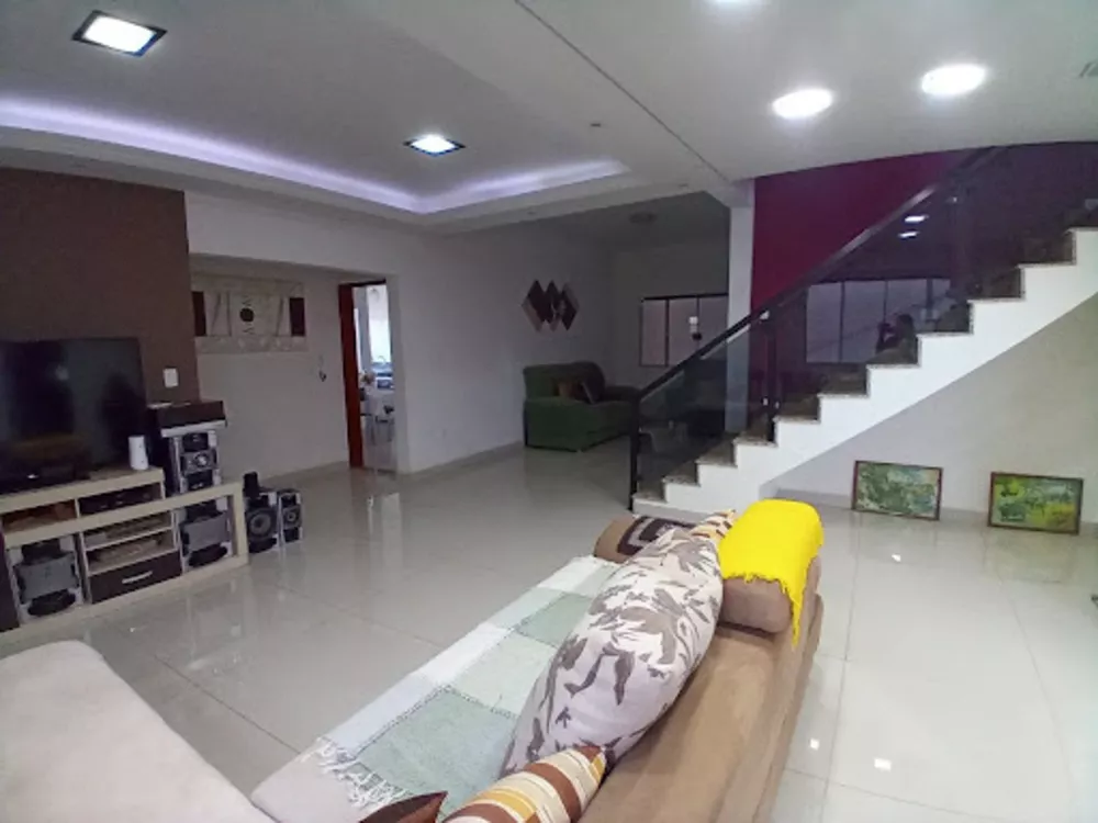 Casa, 3 quartos, 300 m² - Foto 6