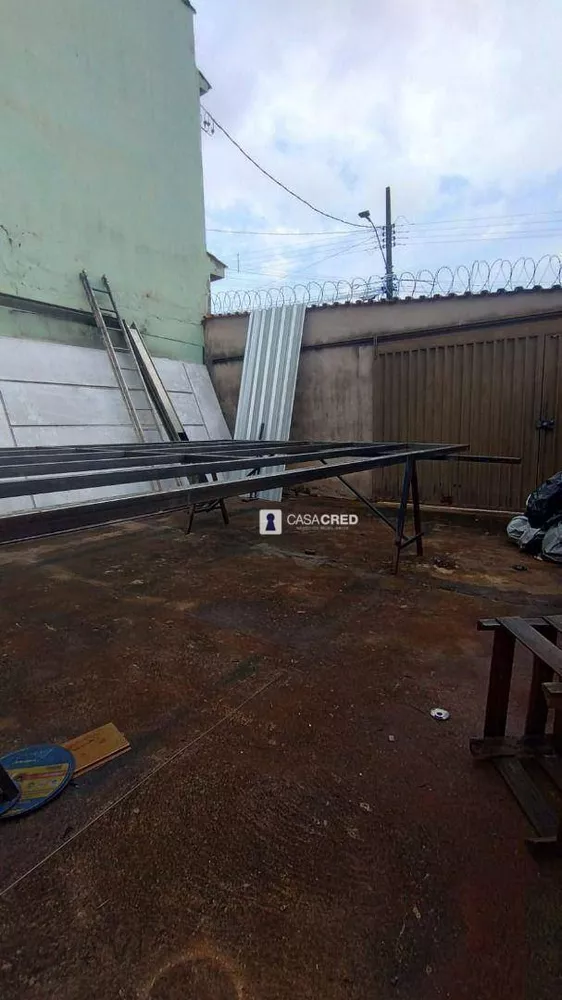 Casa, 5 quartos, 260 m² - Foto 2