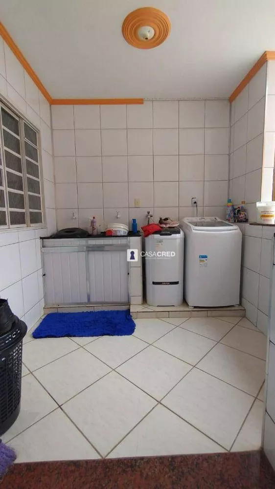 Casa, 5 quartos, 260 m² - Foto 10