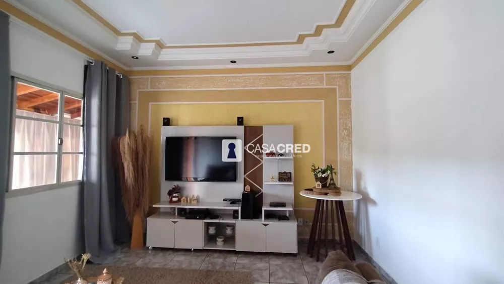Casa, 5 quartos, 260 m² - Foto 1