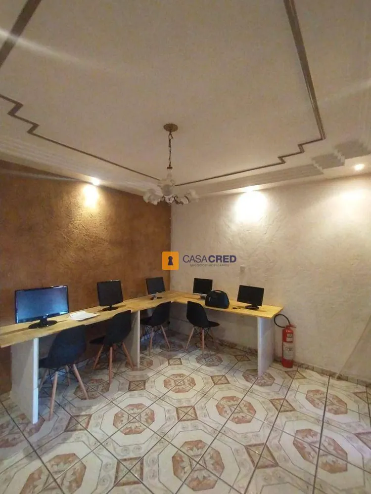 Casa, 4 quartos, 200 m² - Foto 3