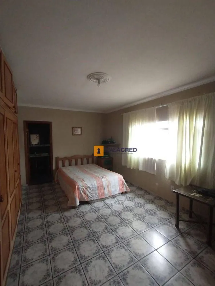 Casa, 4 quartos, 200 m² - Foto 16