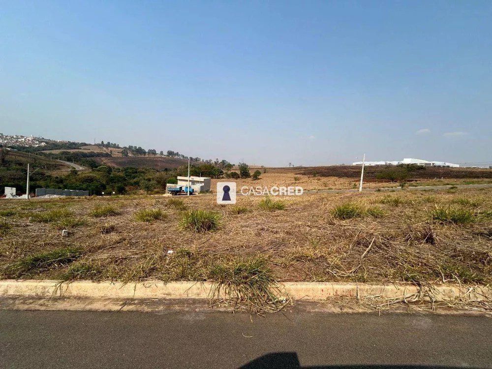 Loteamento e Condomínio, 200 m² - Foto 1