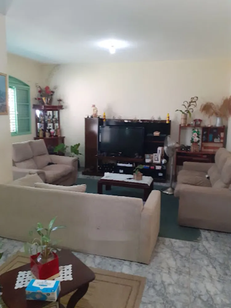 Casa, 3 quartos, 200 m² - Foto 2